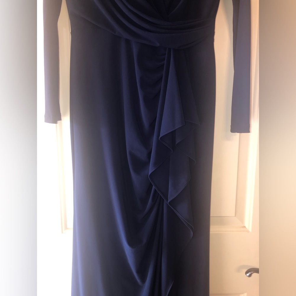 Betsy & Adam Navy Blue Floor Length Ruffled V-neck Gown Stretch Jersey Size 6 - Picture 3 of 7
